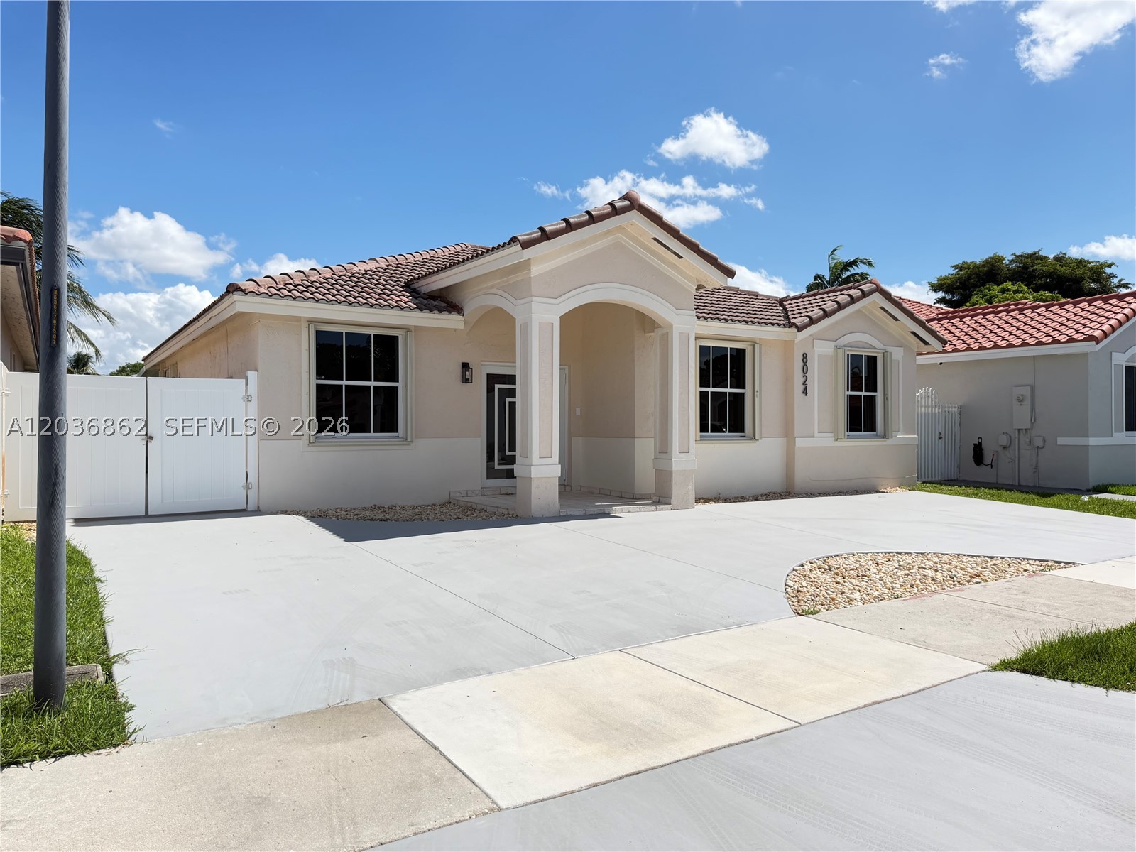 SPANISH LAKES 2ND ADDN - Residential Lease