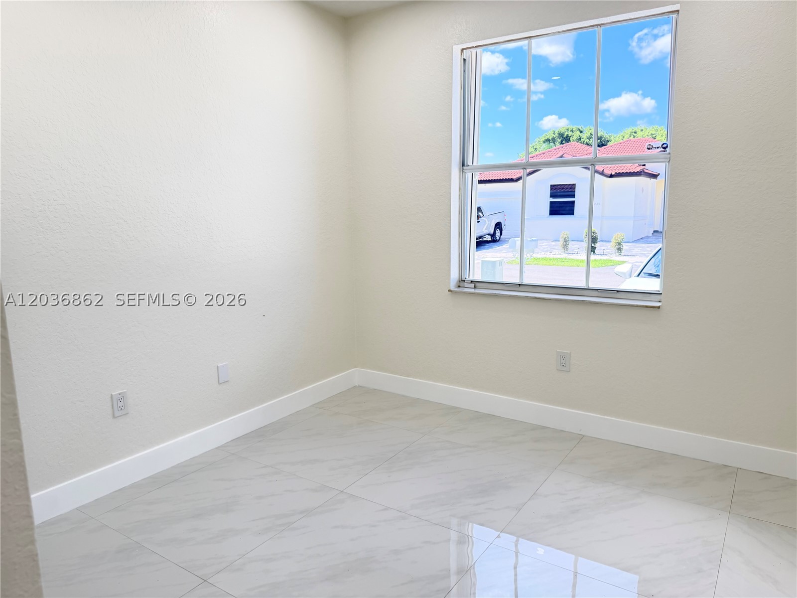 SPANISH LAKES 2ND ADDN - Residential Lease