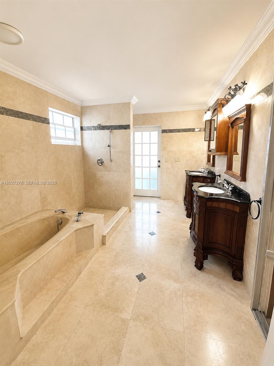 GULFSTREAM ESTATES NO 3 - Residential