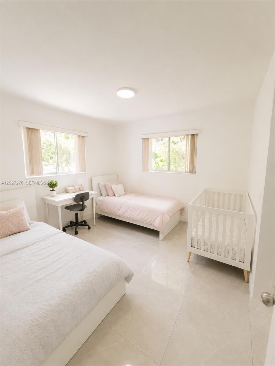 GULFSTREAM ESTATES NO 3 - Residential