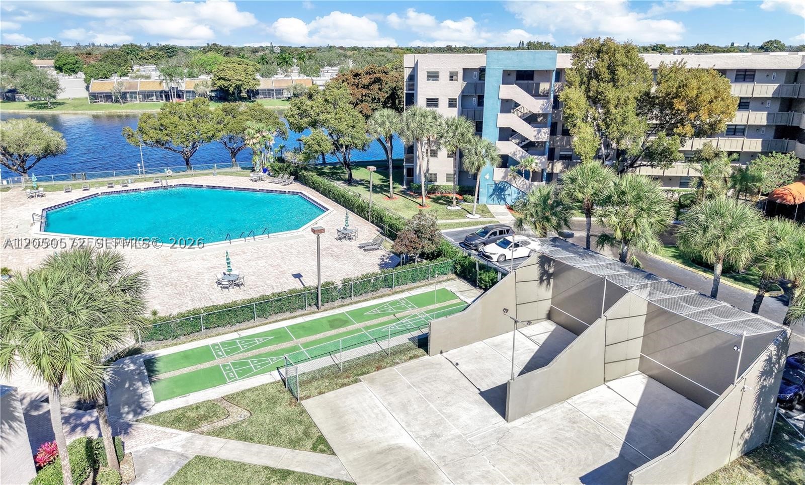 COLONY POINT 4 CONDO - Residential