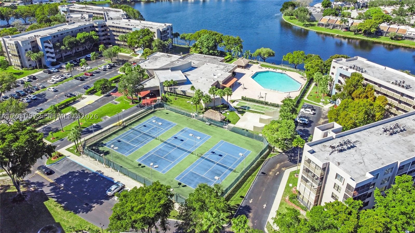 COLONY POINT 4 CONDO - Residential