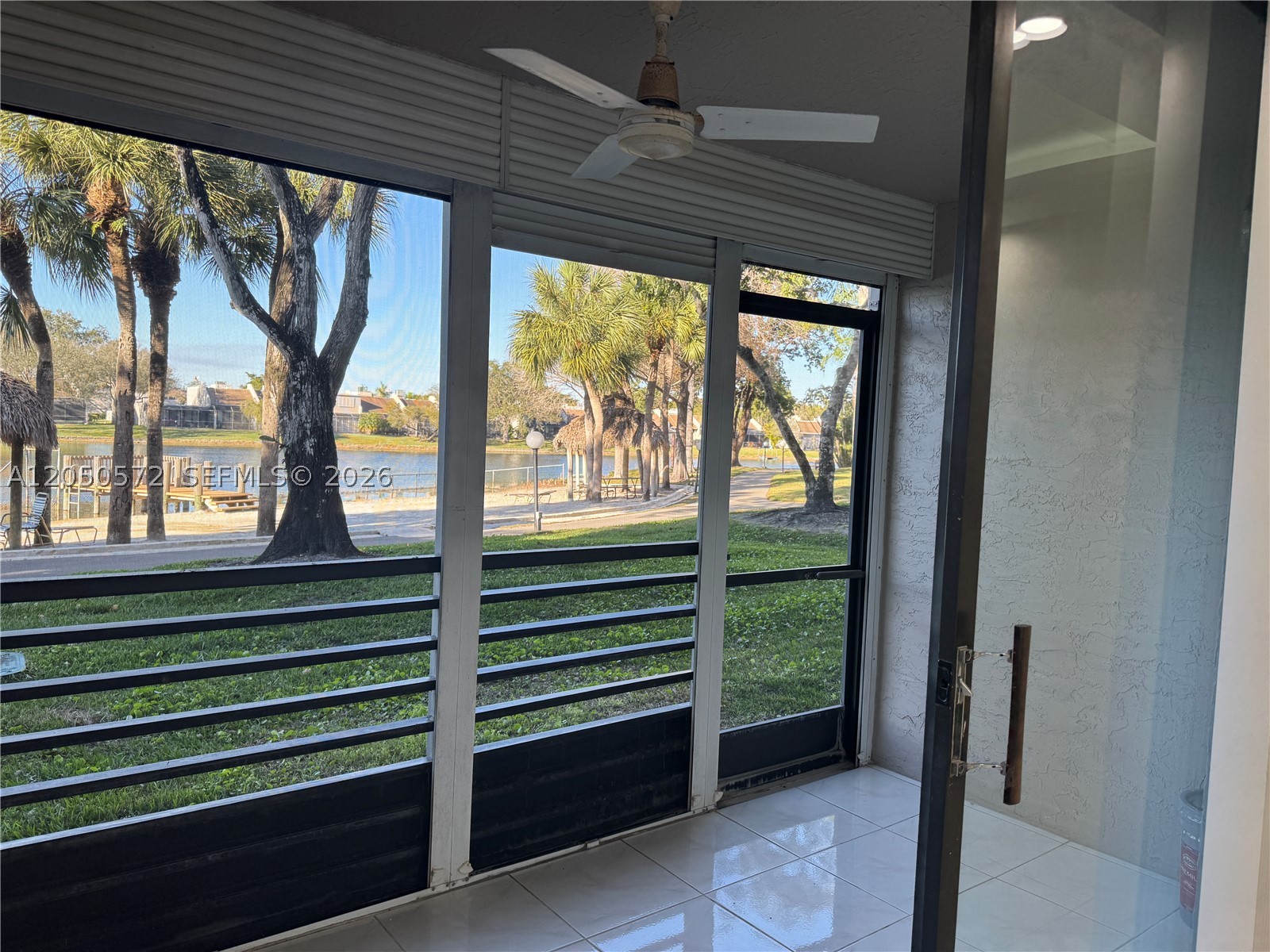 COLONY POINT 4 CONDO - Residential