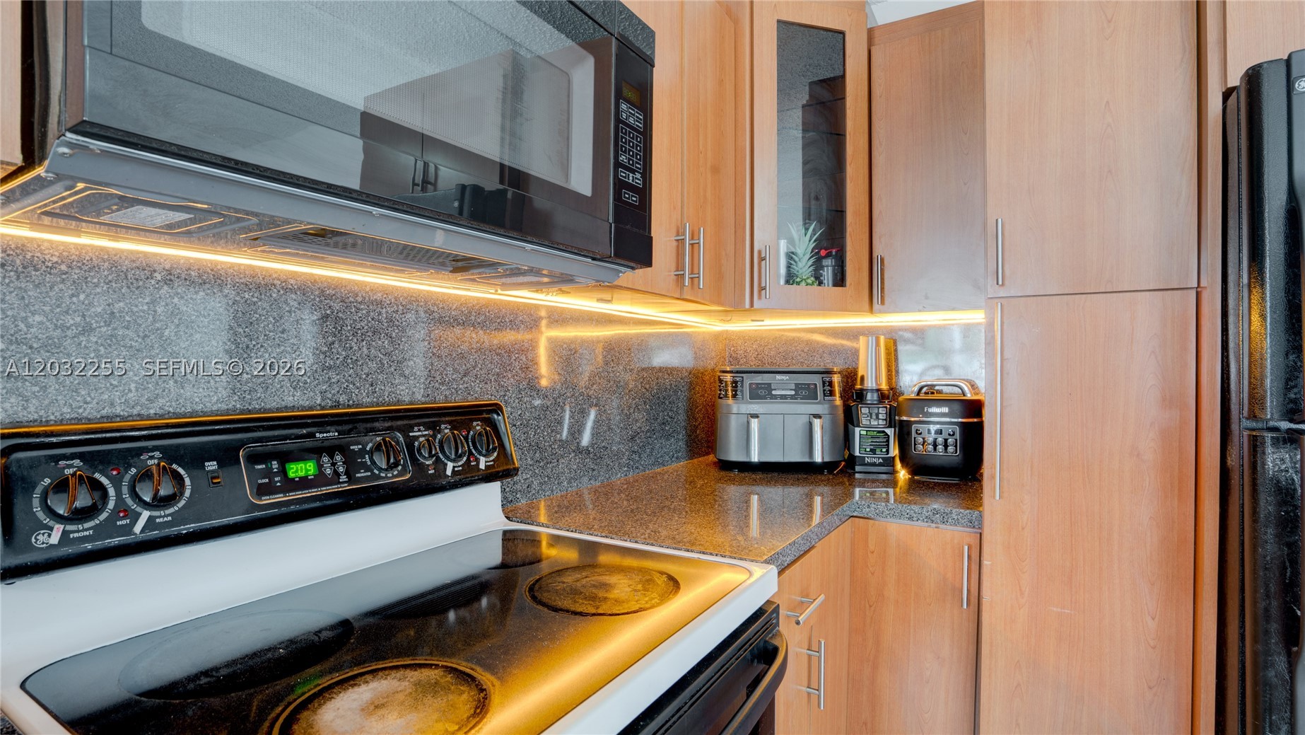 TROPICAL ESTATES 1ST ADDN - Residential