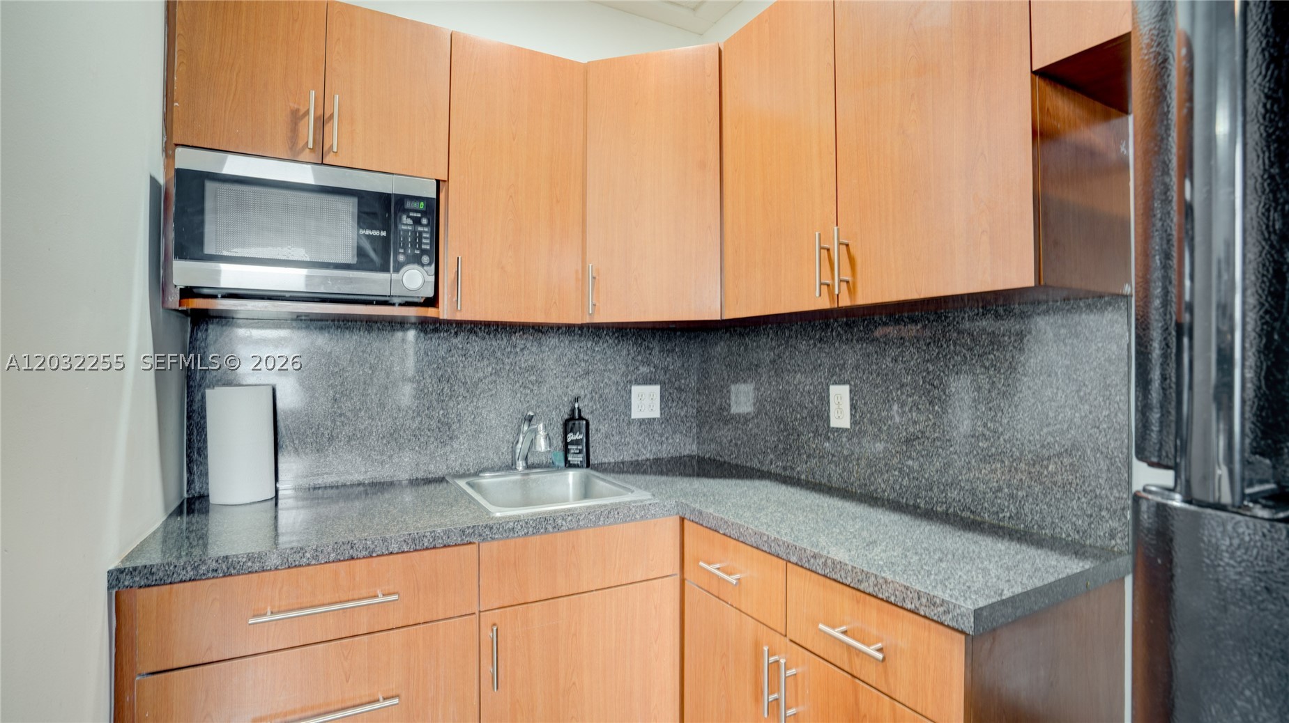 TROPICAL ESTATES 1ST ADDN - Residential