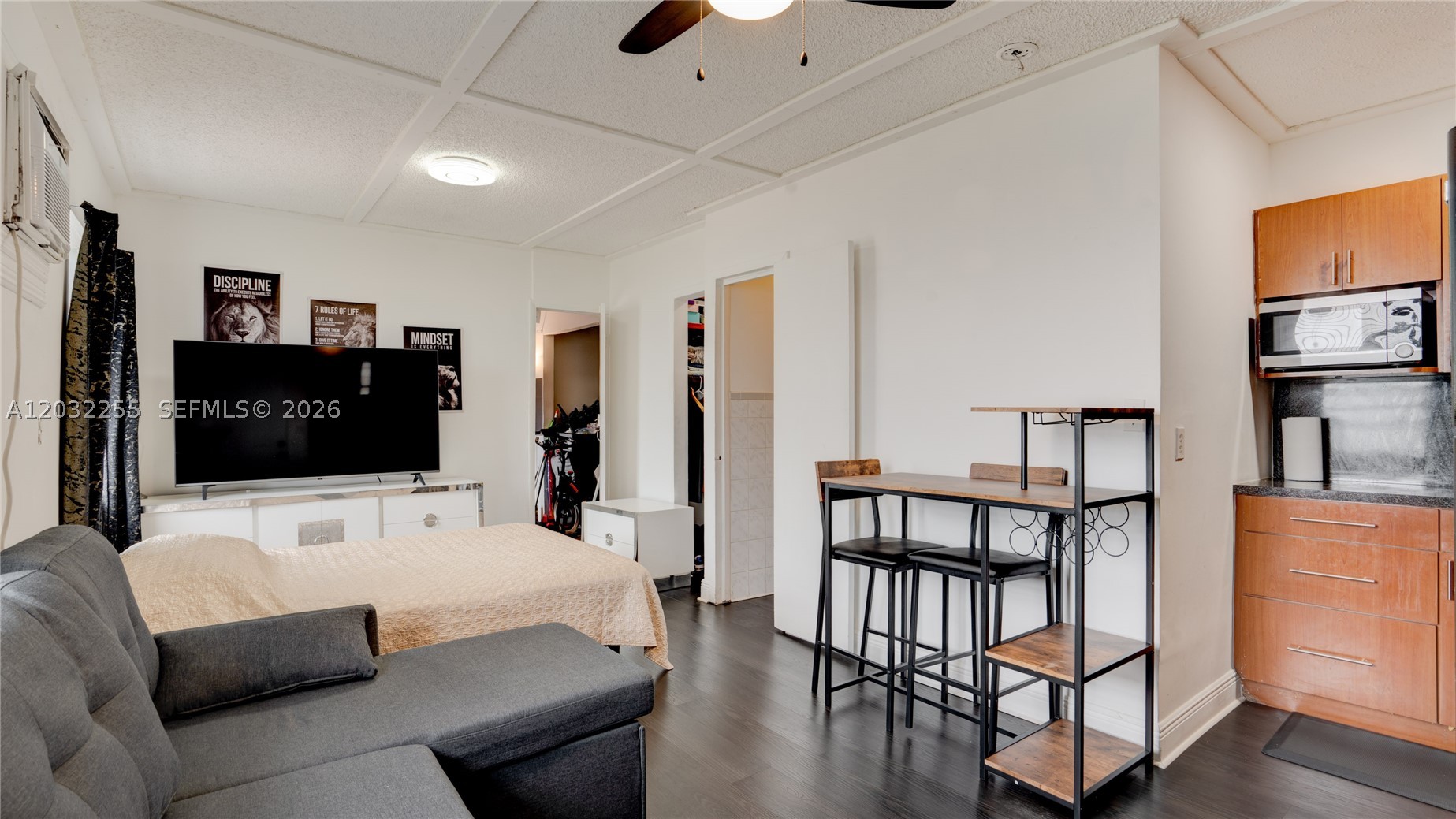 TROPICAL ESTATES 1ST ADDN - Residential