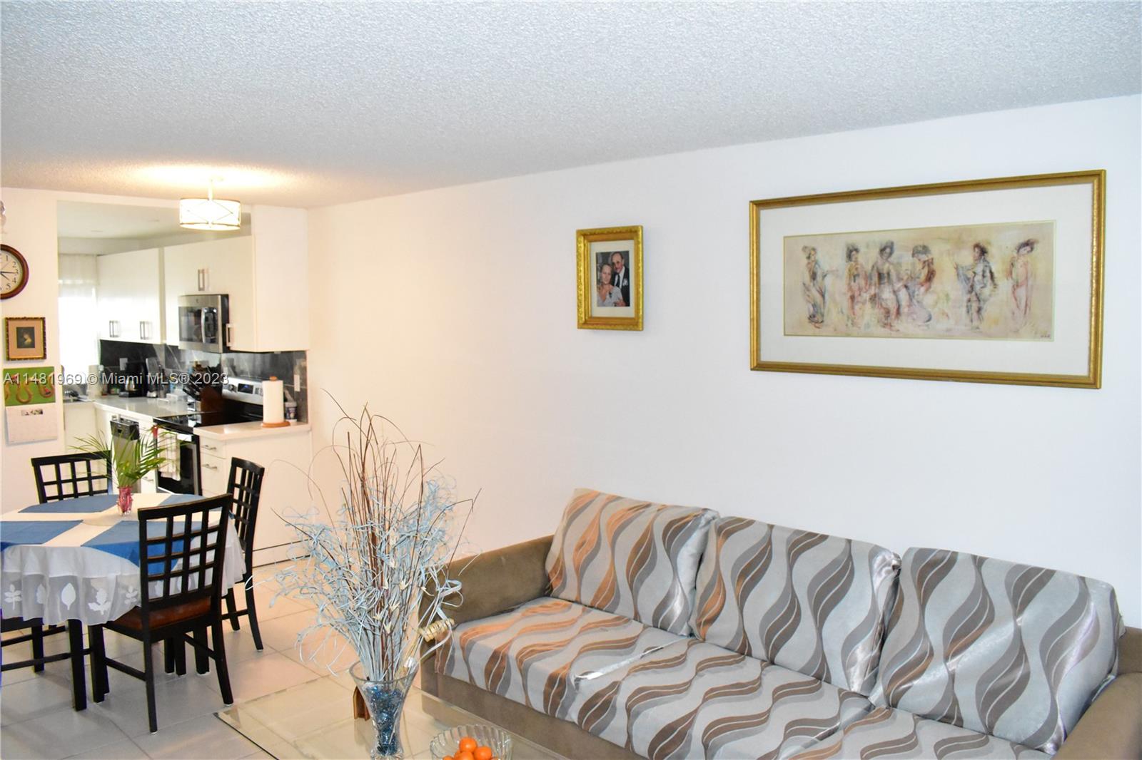 SUNRISE LAKES 121 CONDO - Residential