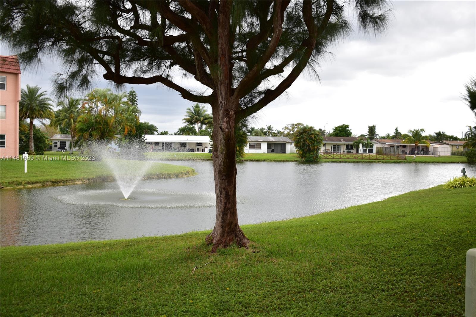 SUNRISE LAKES 121 CONDO - Residential