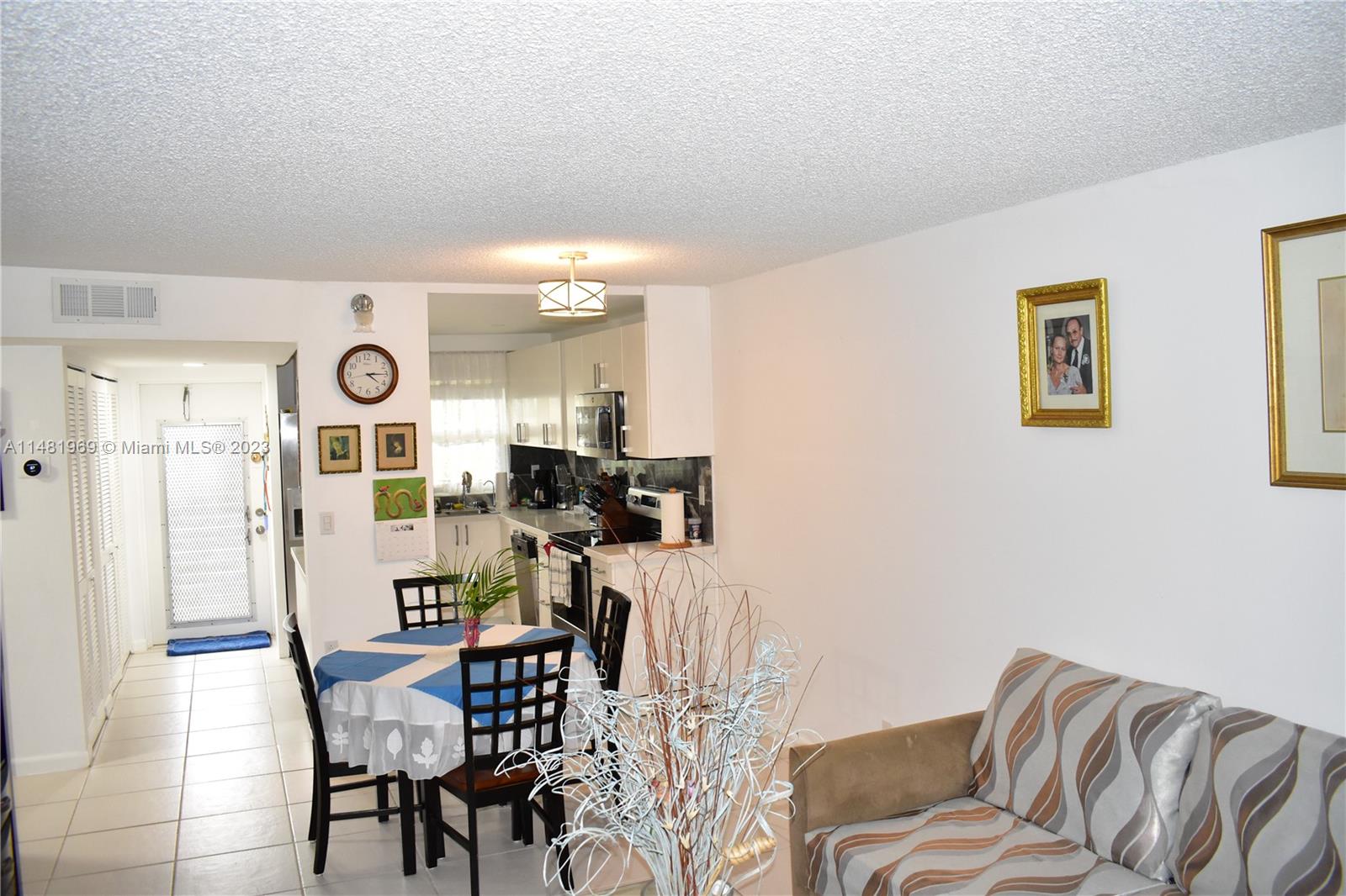 SUNRISE LAKES 121 CONDO - Residential
