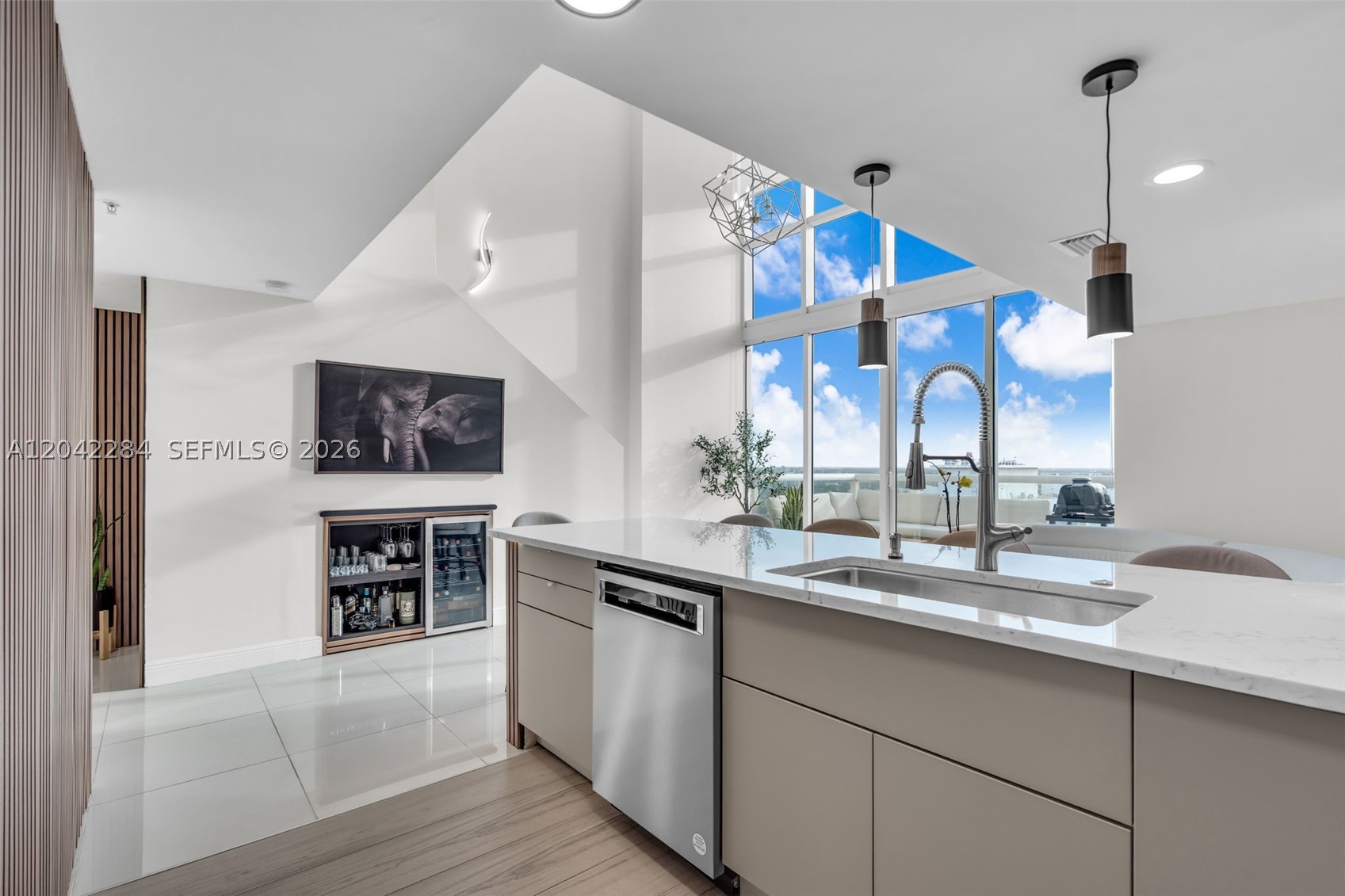 TERRAZAS RIVERPARK VILLAGE - Residential