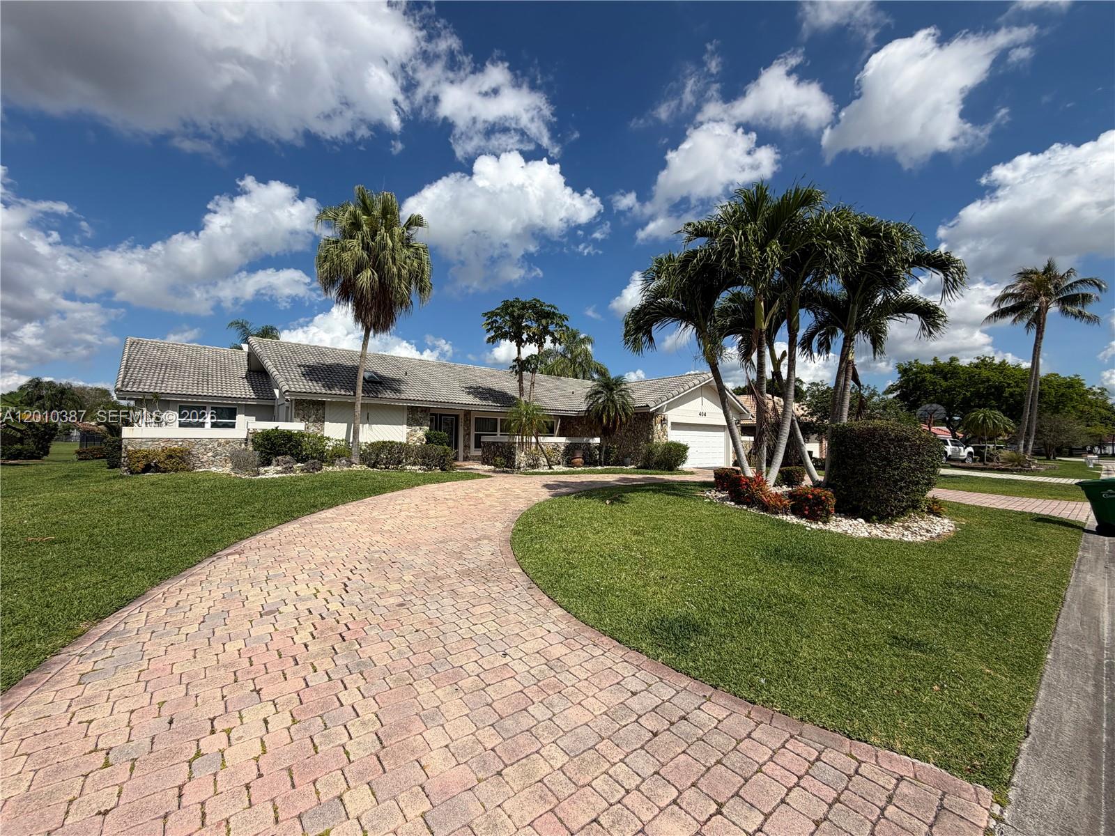 CYPRESS GLEN - Residential