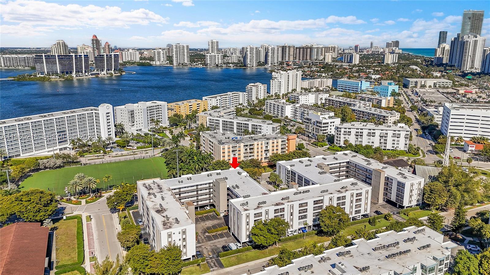 LE CARTIER CONDO - Residential