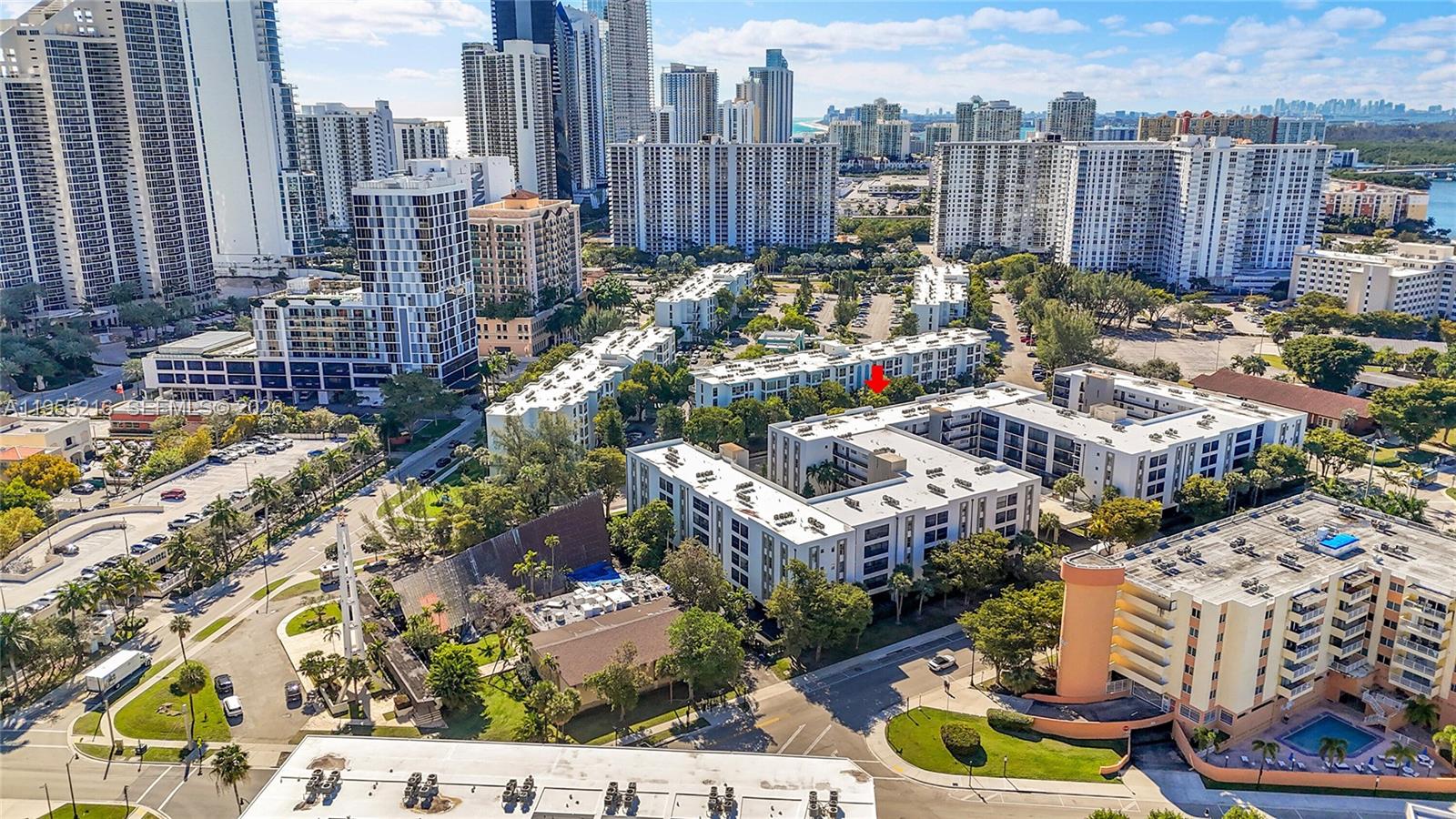 LE CARTIER CONDO - Residential