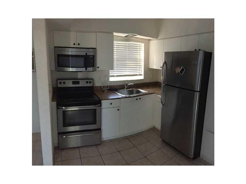 HOLLYWOOD SOUTH SIDE ADD - Residential Lease