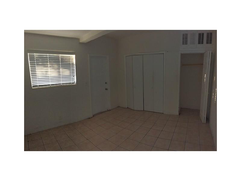HOLLYWOOD SOUTH SIDE ADD - Residential Lease