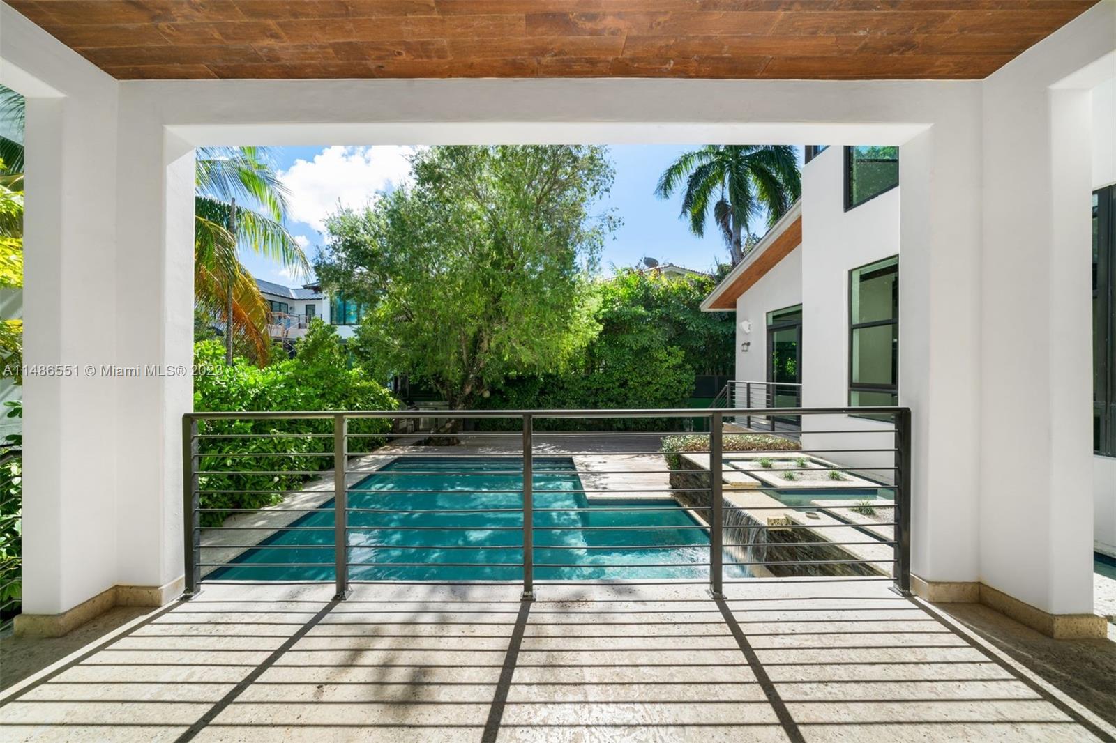 BISCAYNE KEY ESTATES - Residential