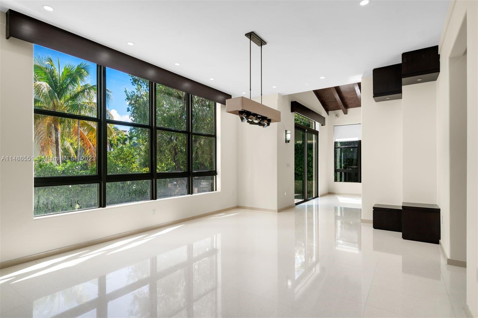 BISCAYNE KEY ESTATES - Residential