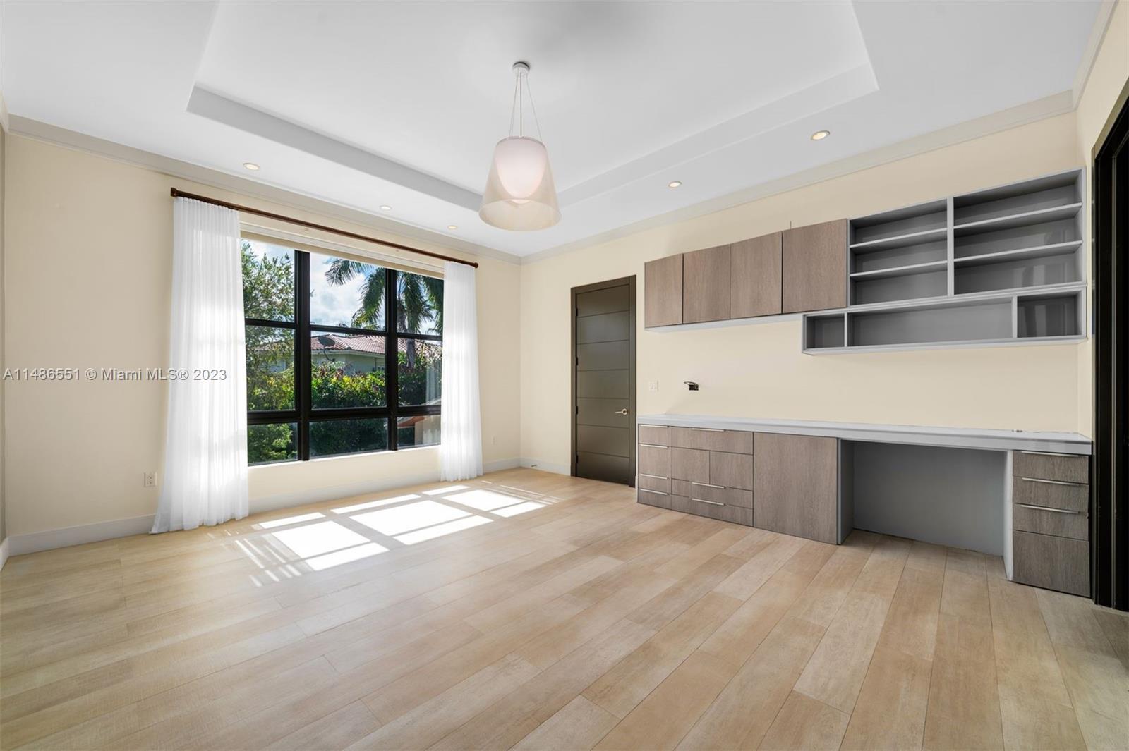 BISCAYNE KEY ESTATES - Residential