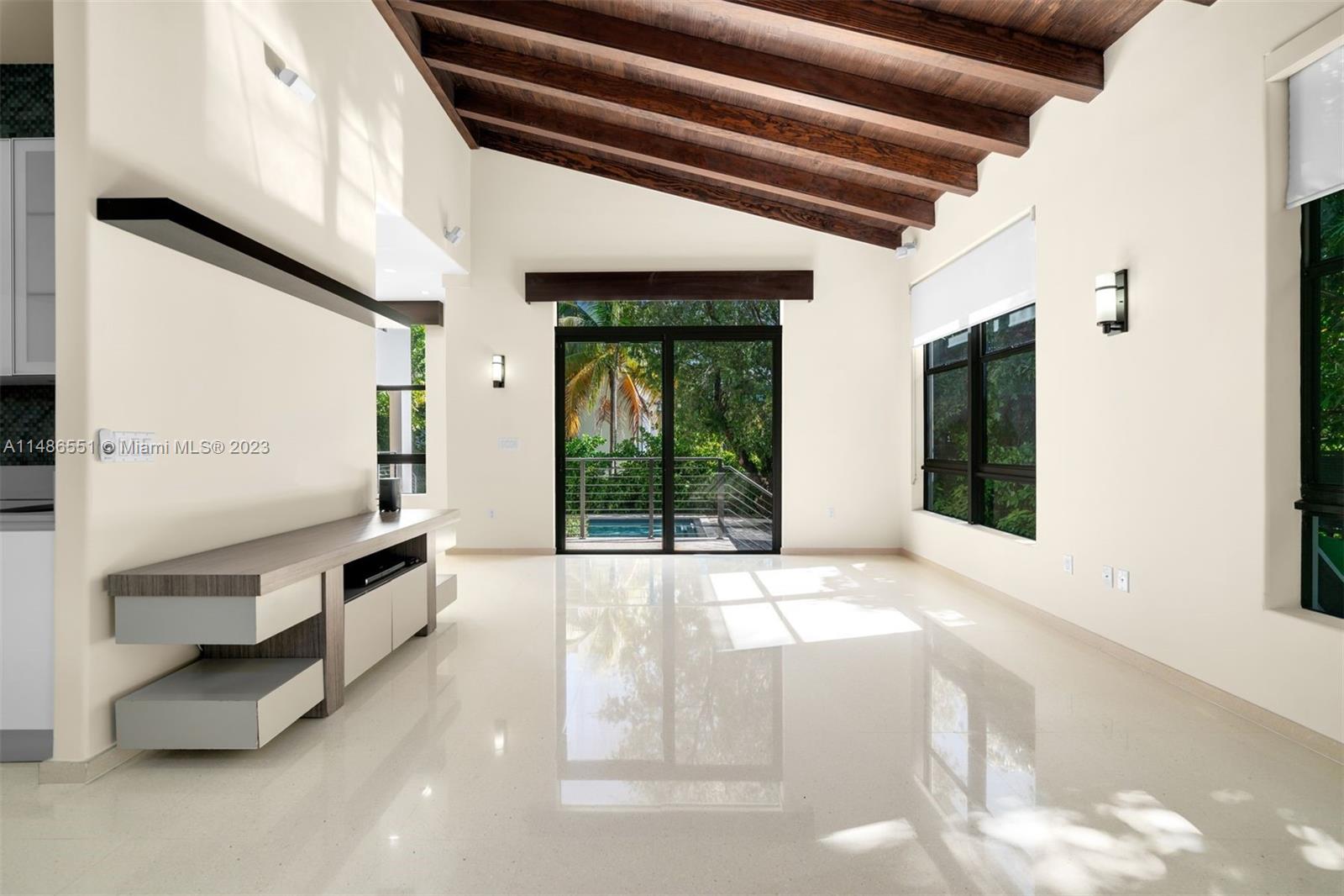 BISCAYNE KEY ESTATES - Residential