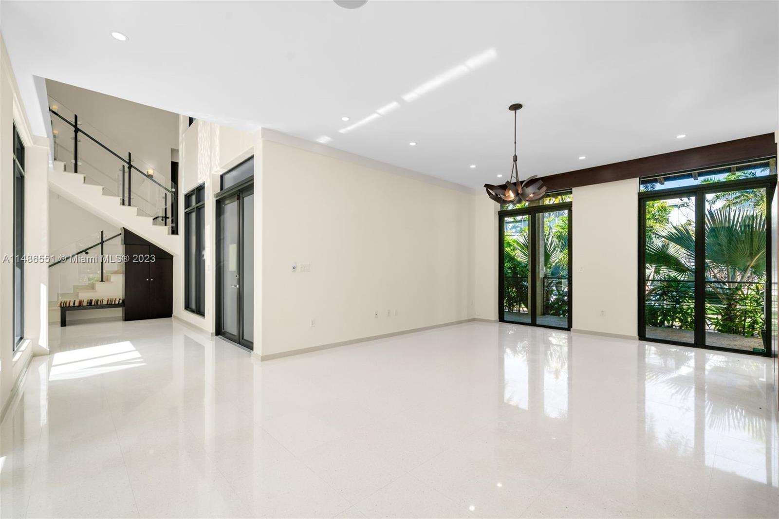 BISCAYNE KEY ESTATES - Residential