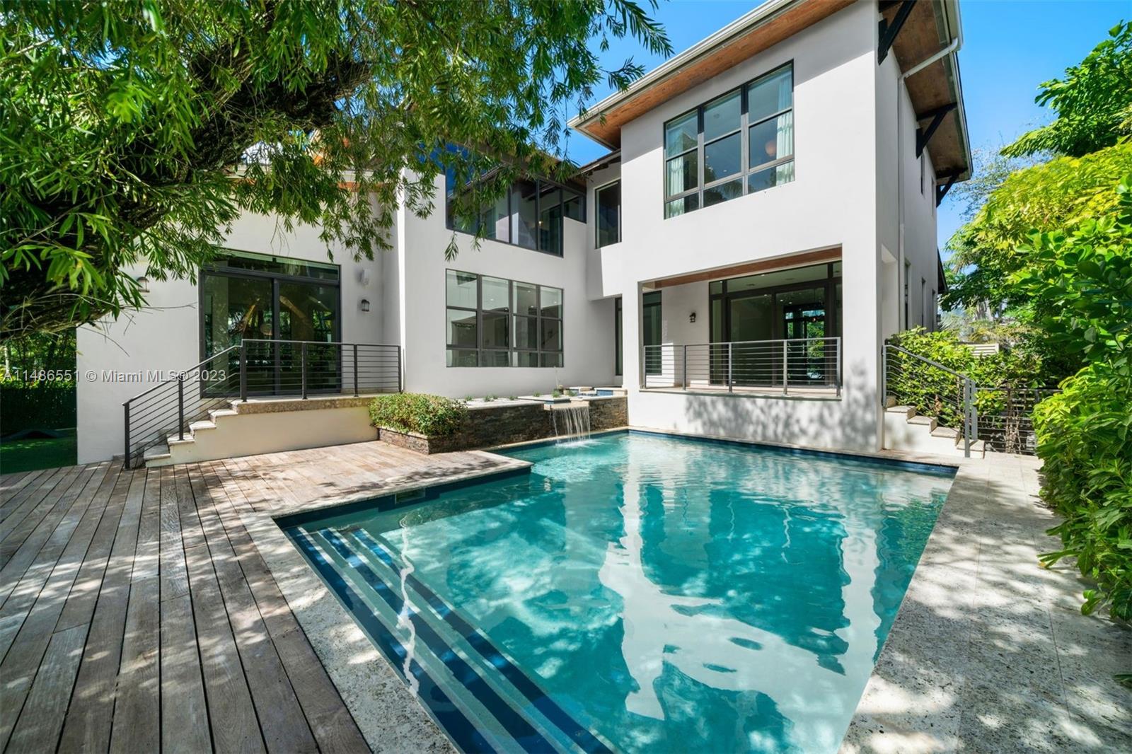 BISCAYNE KEY ESTATES - Residential