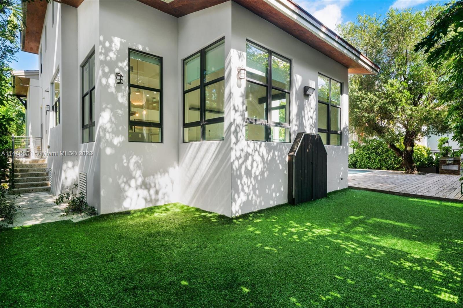 BISCAYNE KEY ESTATES - Residential