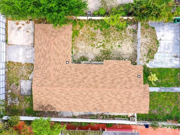 THE TROPICS AMD - Residential Lease