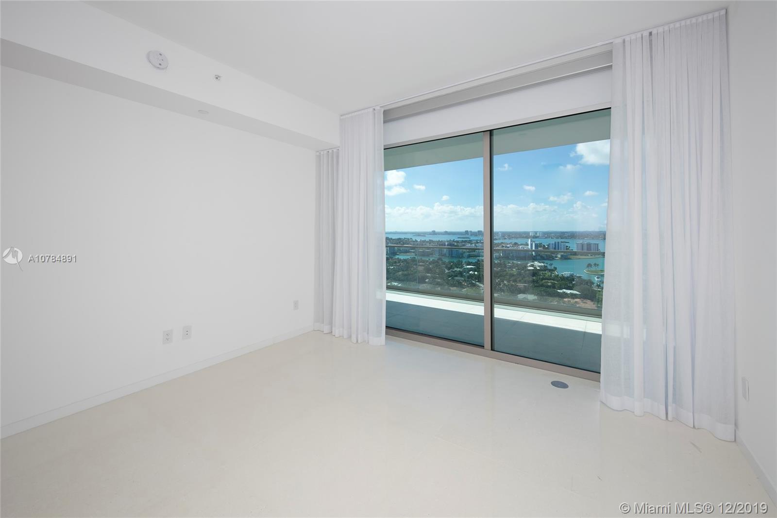 OCEANA BAL HARBOUR CONDO - Residential
