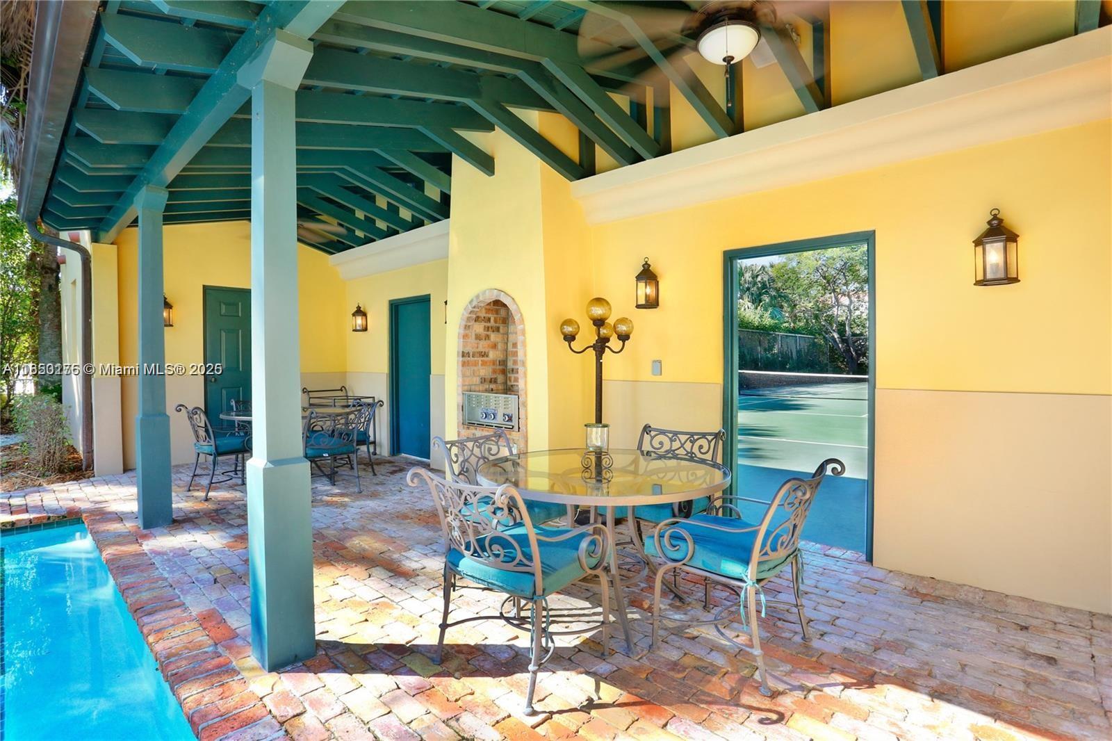 HAMMOCK OAKS HARBOR SEC 3 - Residential