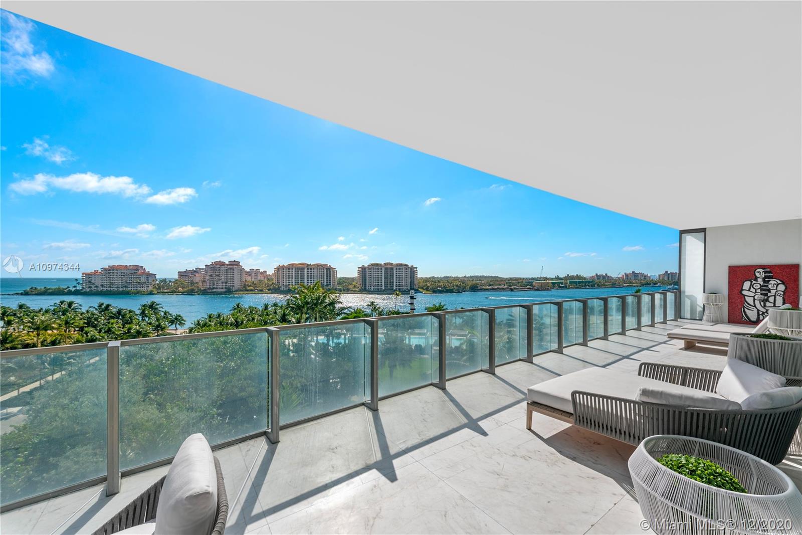 APOGEE CONDO - Residential