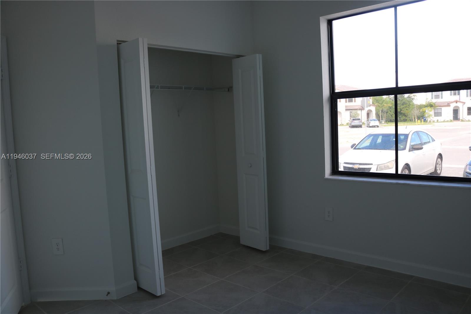 ENCLAVE SOUTH PHASE 2 - Residential