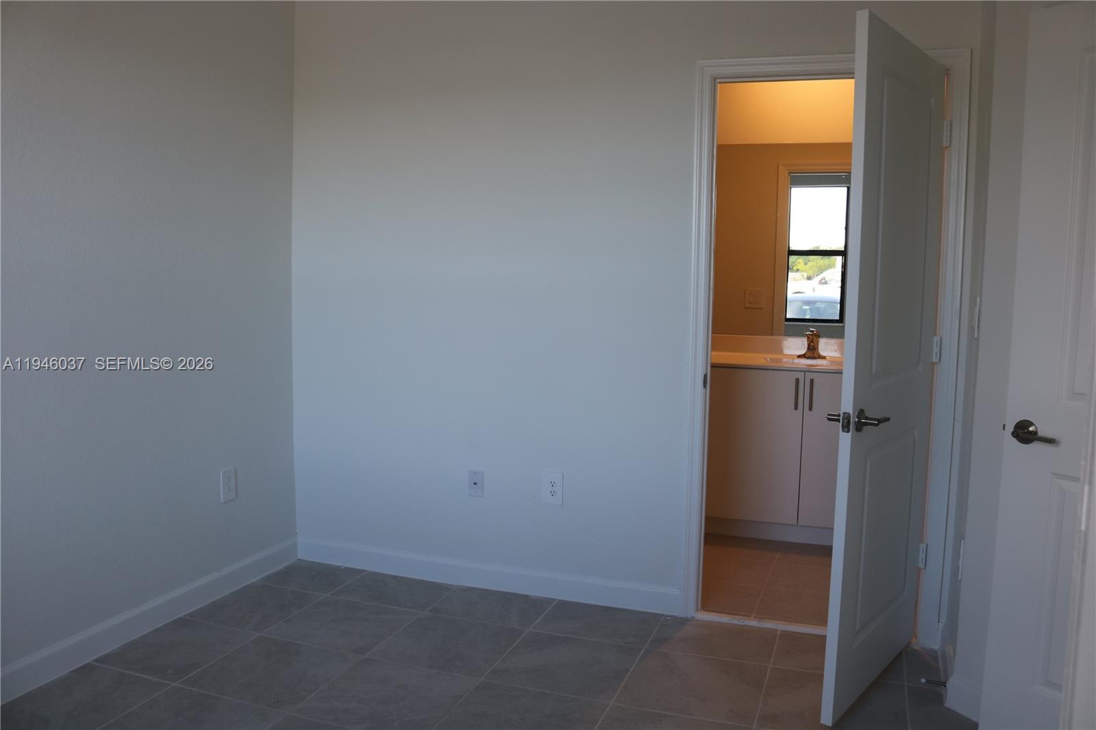 ENCLAVE SOUTH PHASE 2 - Residential