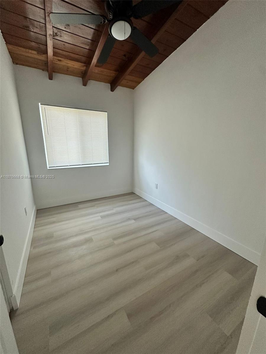 LEE MANOR 3RD ADDN - Residential Lease