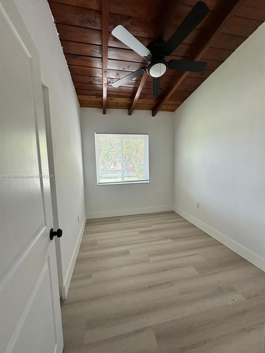 LEE MANOR 3RD ADDN - Residential Lease