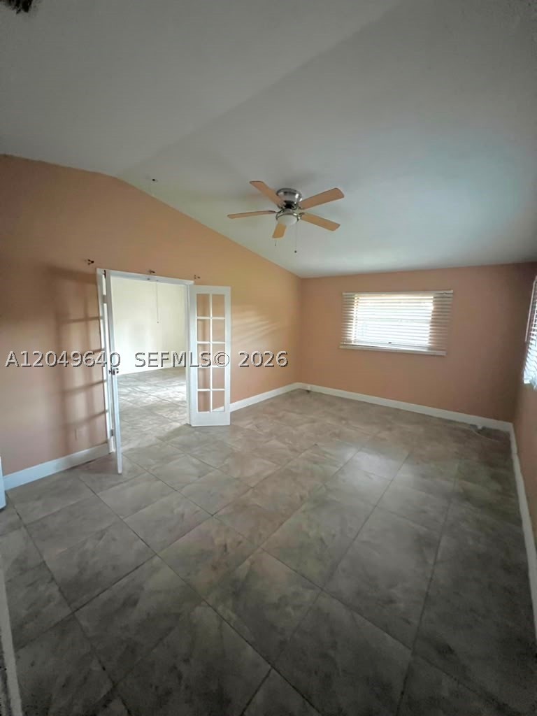 HOLLYWOOD PARK - Residential Lease