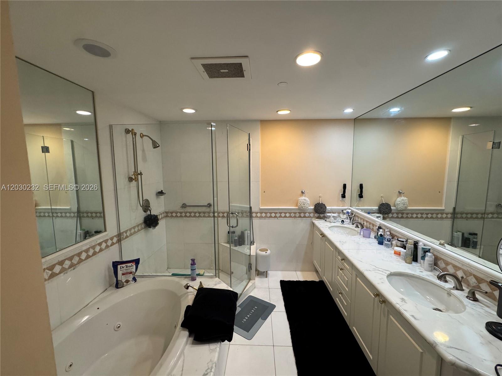 BELLINI CONDO - Residential