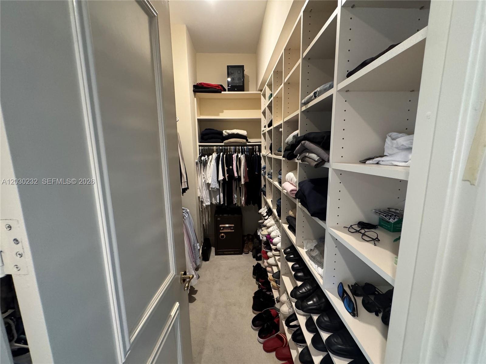 BELLINI CONDO - Residential