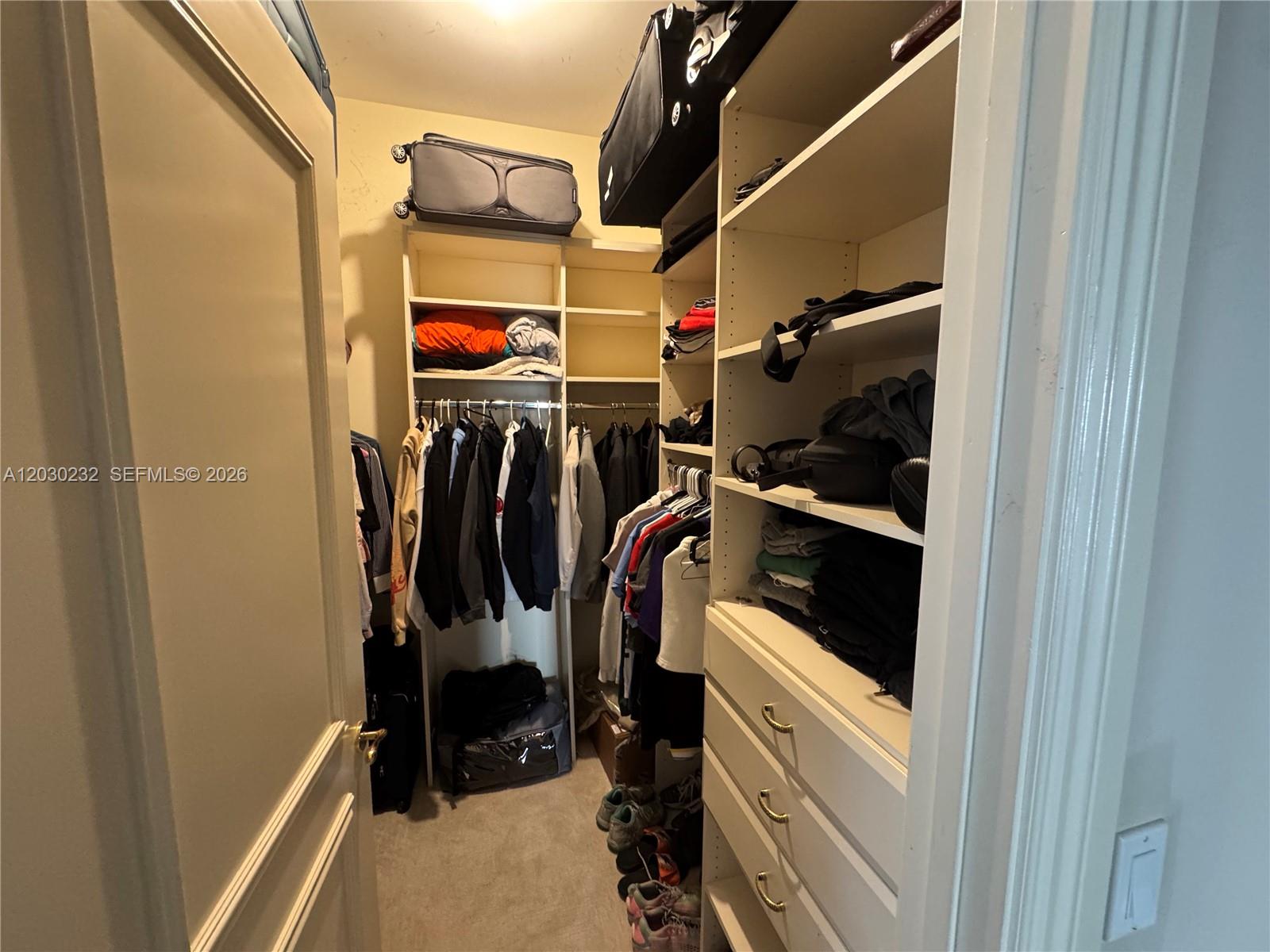 BELLINI CONDO - Residential
