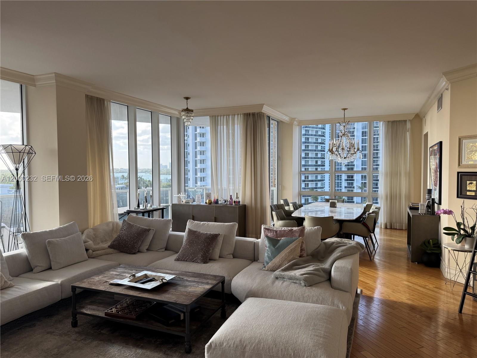 BELLINI CONDO - Residential