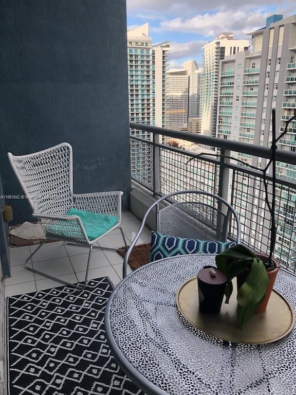 INFINITY AT BRICKELL COND - Residential Lease