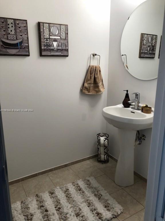 INFINITY AT BRICKELL COND - Residential Lease