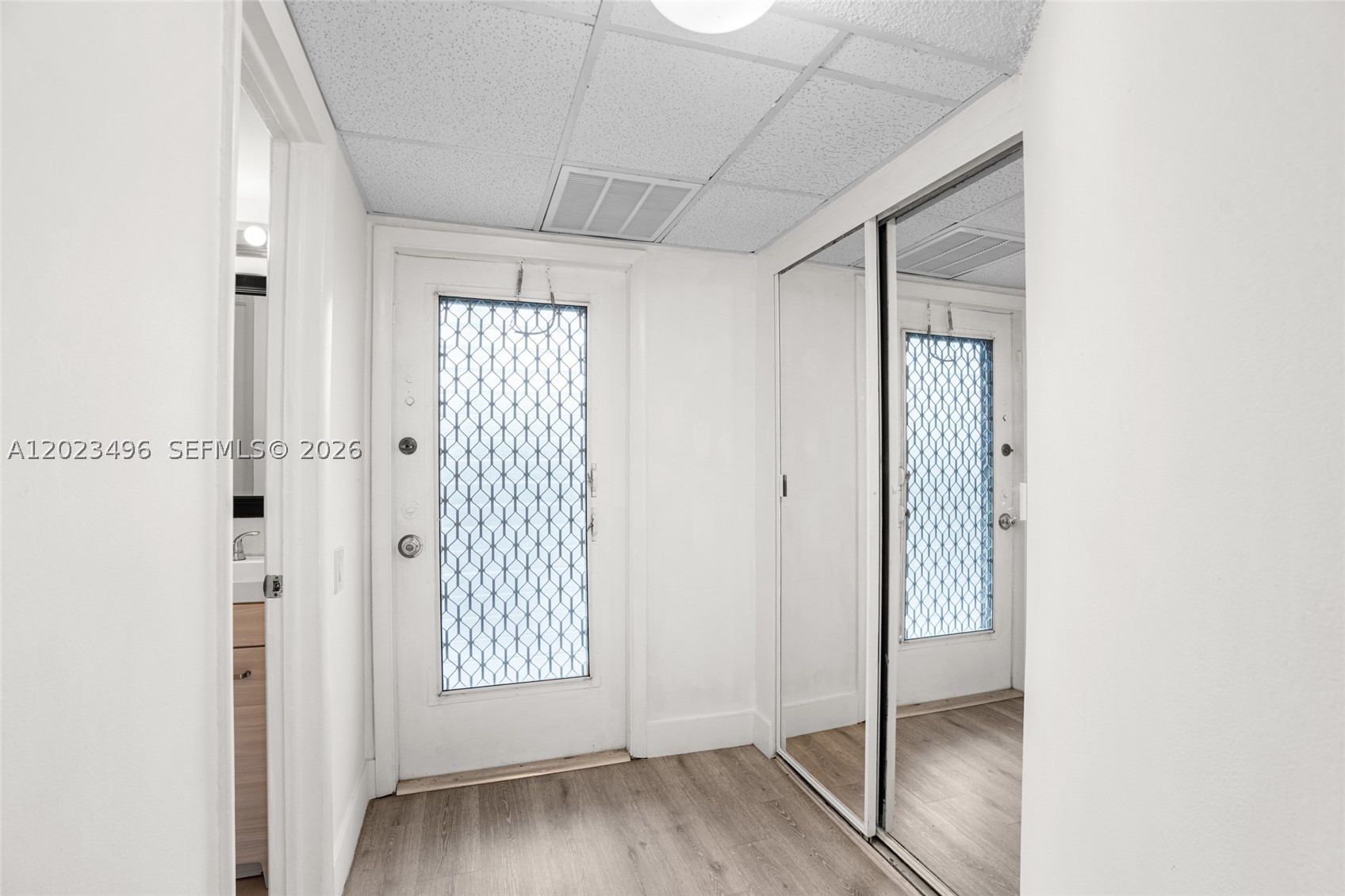 LIME BAY CONDOMINIUM 5 - Residential