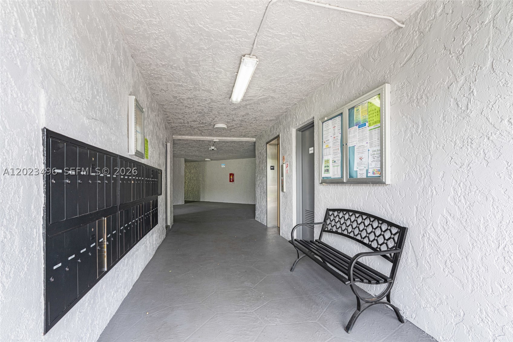 LIME BAY CONDOMINIUM 5 - Residential