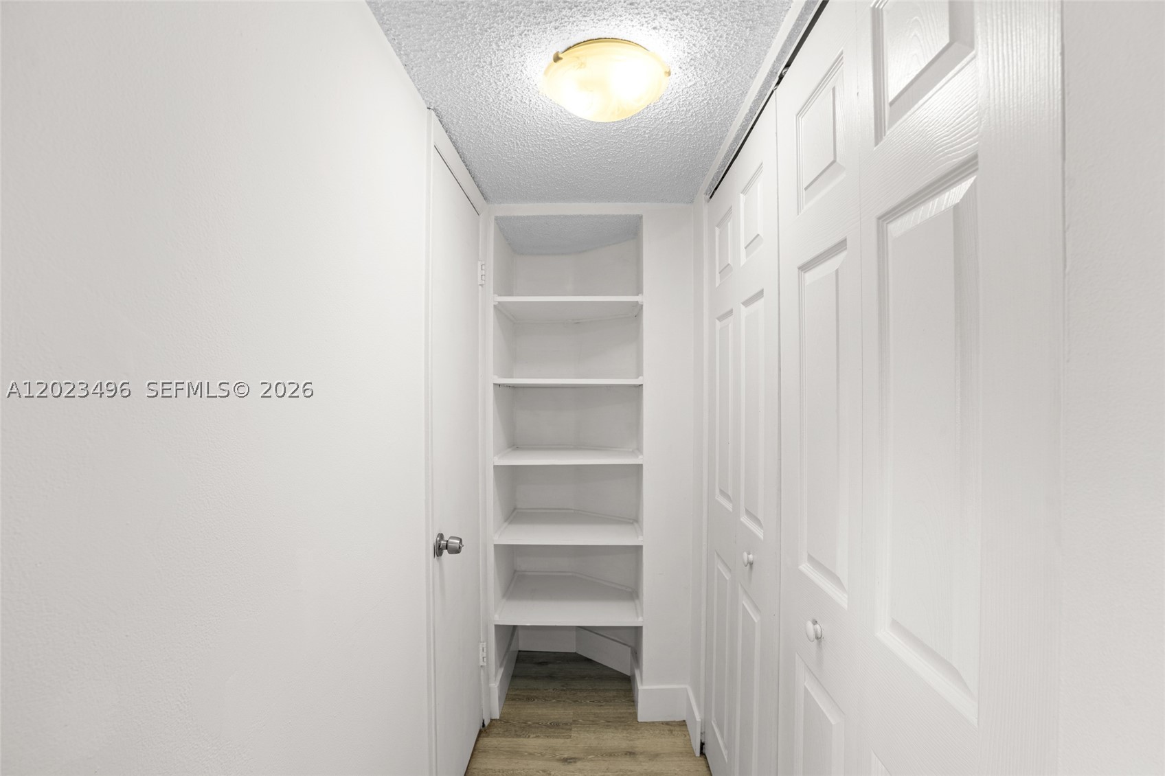 LIME BAY CONDOMINIUM 5 - Residential
