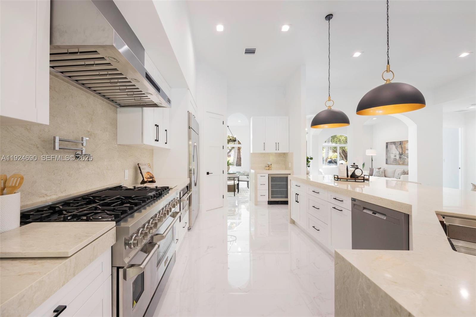 REID MANOR 1ST ADDN - Residential Lease