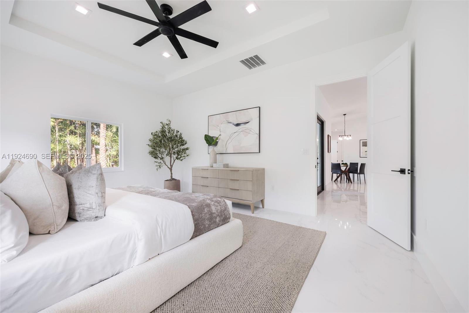 REID MANOR 1ST ADDN - Residential Lease