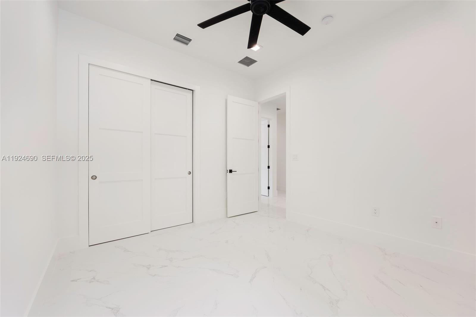 REID MANOR 1ST ADDN - Residential Lease