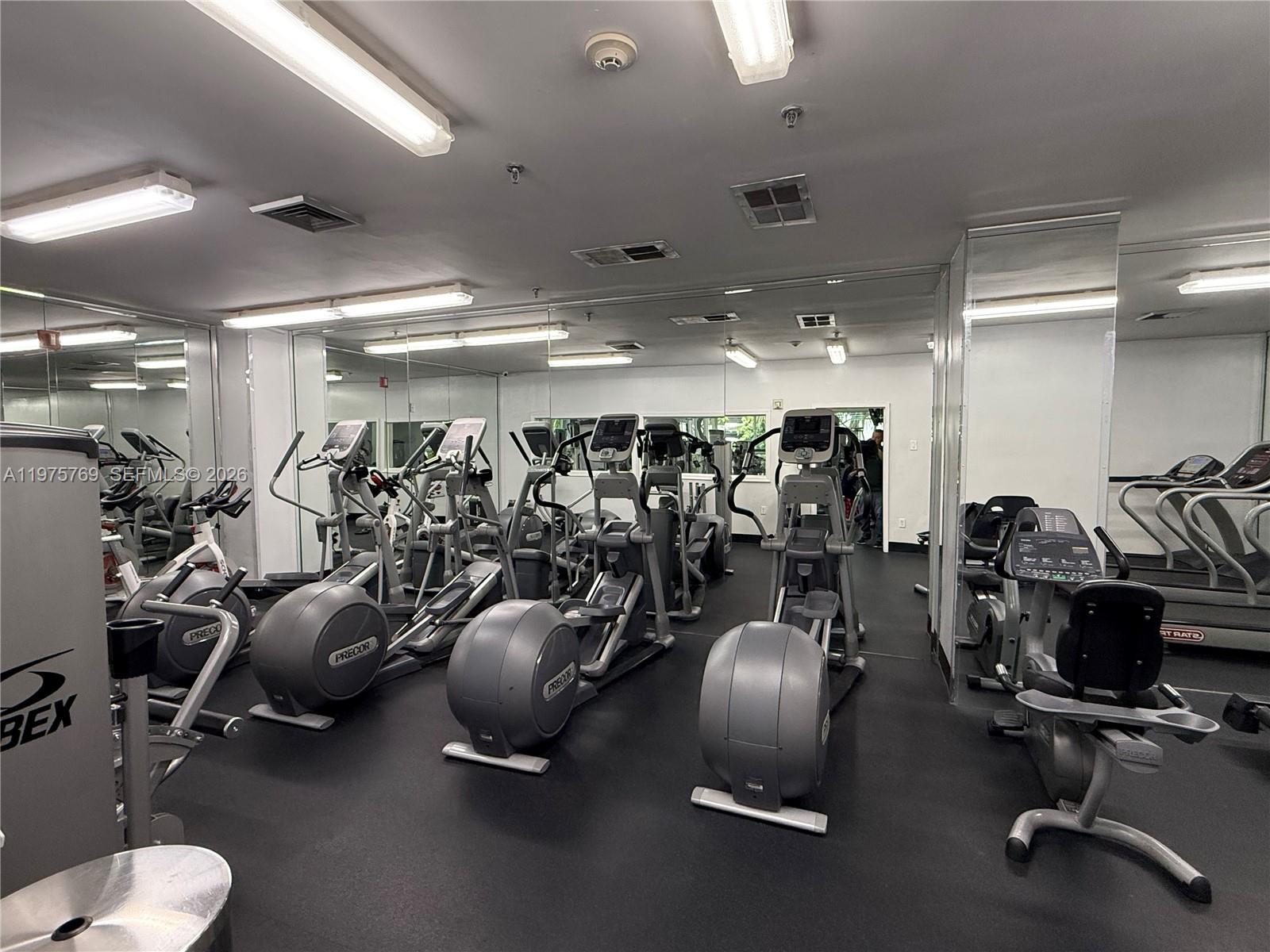 Madison Condo - Residential