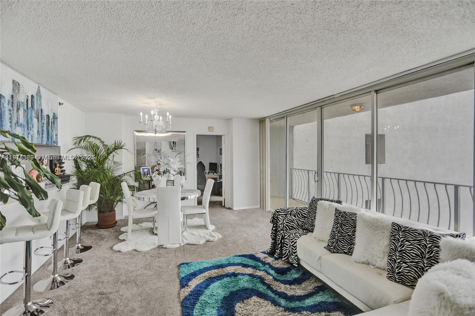 THE GRANDVIEW PALACE COND - Residential