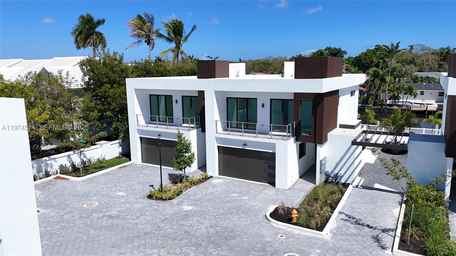H20 DANIA BEACH - Residential